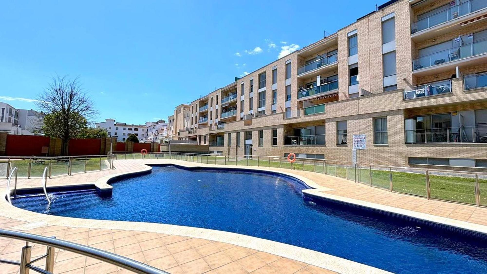Puigmal Apartment เอมปูเรียบราบา ภายนอก รูปภาพ