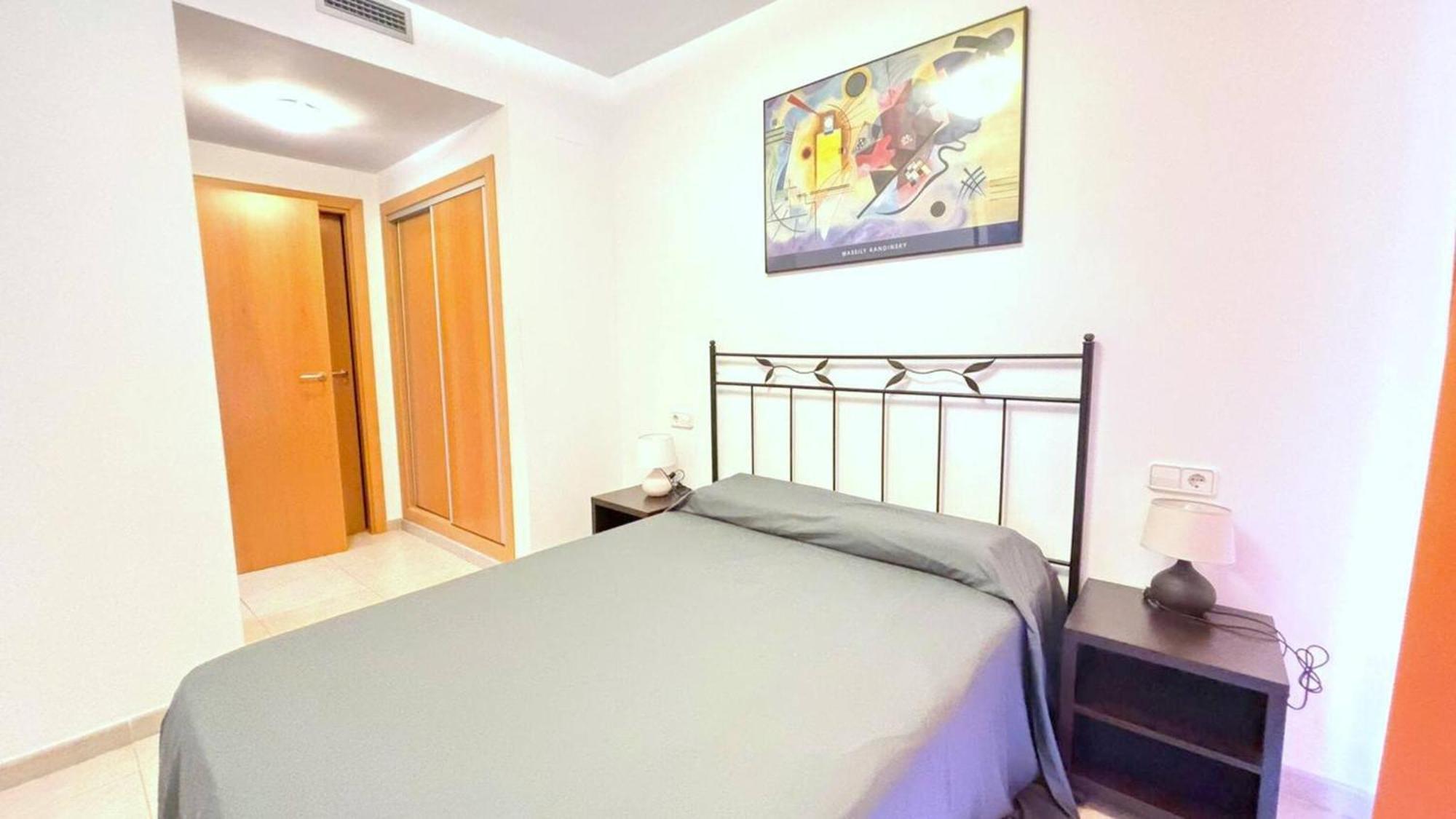 Puigmal Apartment เอมปูเรียบราบา ภายนอก รูปภาพ
