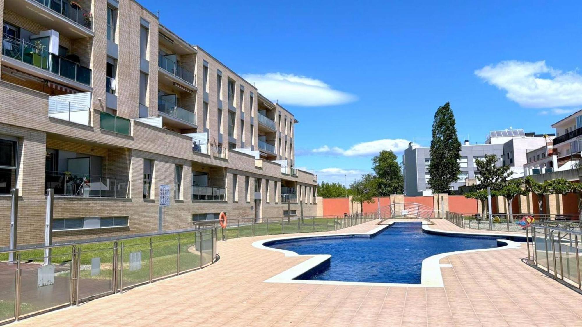 Puigmal Apartment เอมปูเรียบราบา ภายนอก รูปภาพ